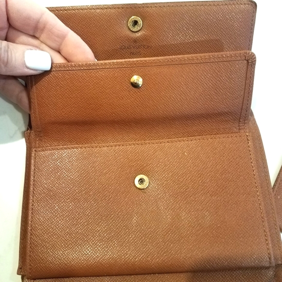 Louis Vuitton Monogram Wallet - Picture 7 of 15